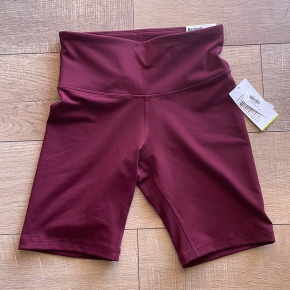 Old Navy Pants - Bike Shorts .Old Navy. <Maroon>